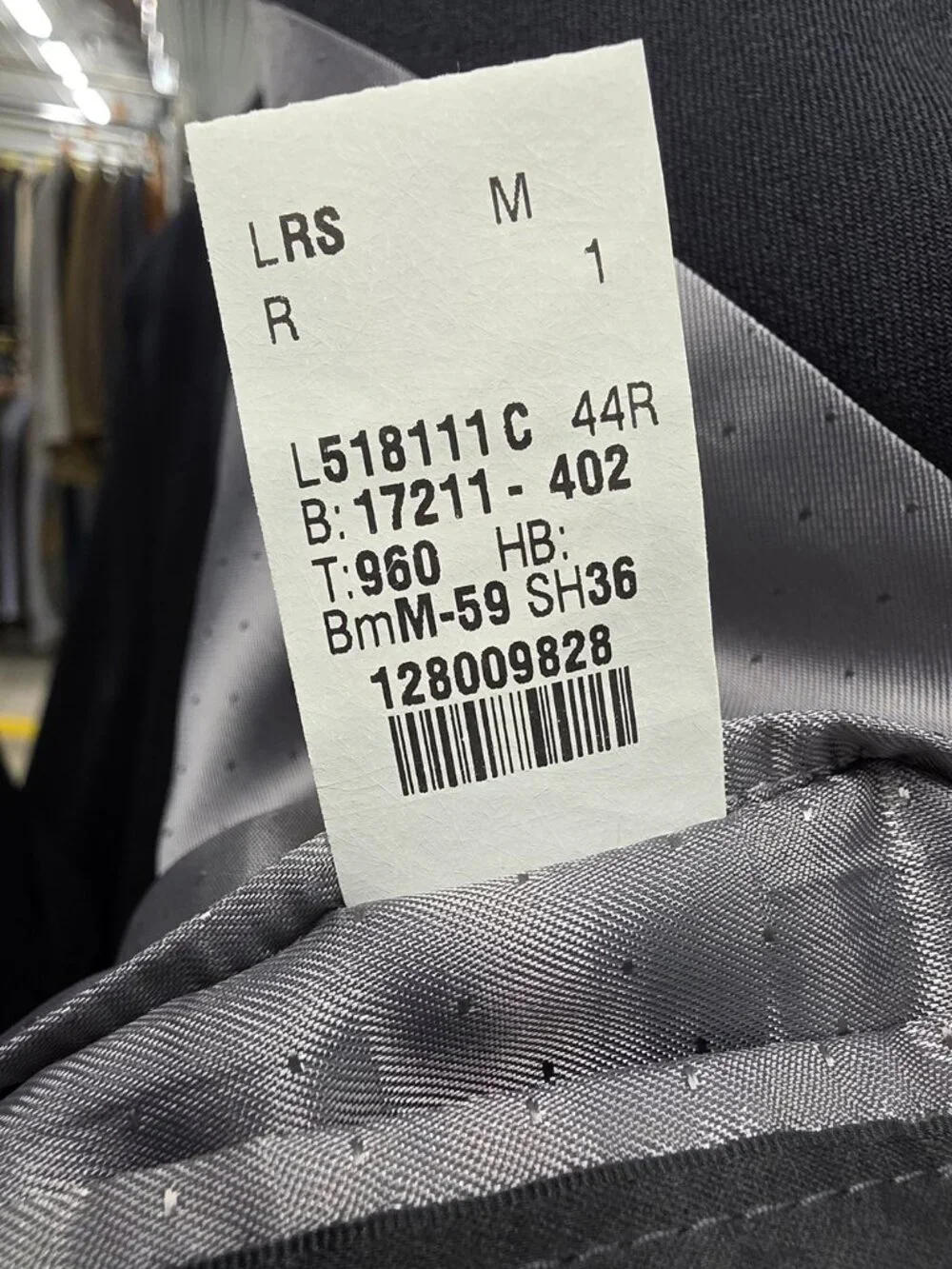 Calvin Klein 44R 38x31 Black Full Suit 3-Button Solid R943